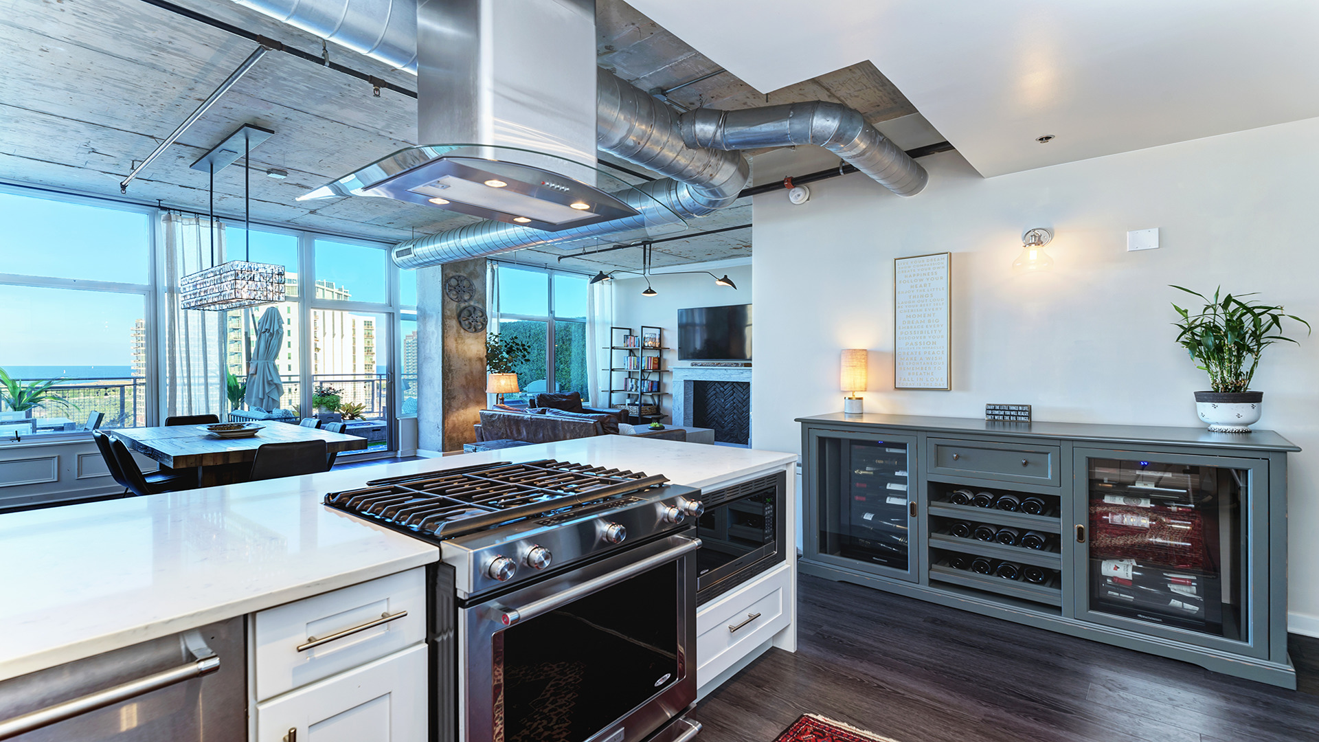 50 East 16th Street, Unit 1405 Chicago, IL 60616 - Photo 6 of 36