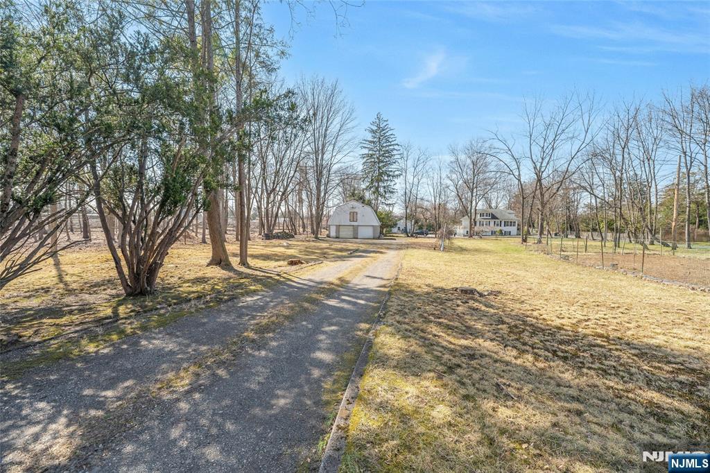 510 West Saddle River Road Ridgewood, NJ 07450 - Photo 2 of 11