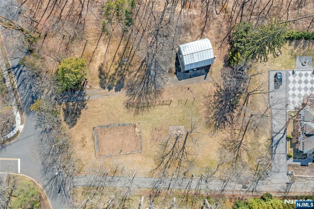510 West Saddle River Road Ridgewood, NJ 07450 - Photo 4 of 12