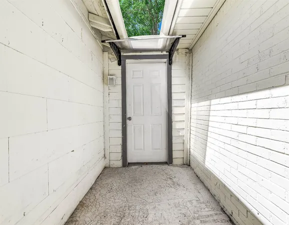 $800 | 4356 A Phlox Street, Unit R1, Houston, TX 77051