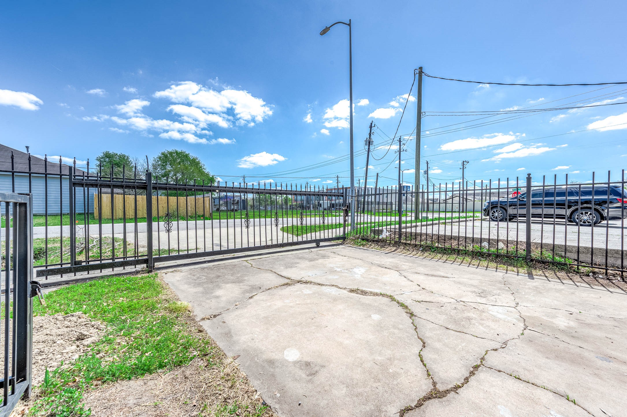 4356 A Phlox Street, Unit R1 Houston, TX 77051 - Photo 24 of 27