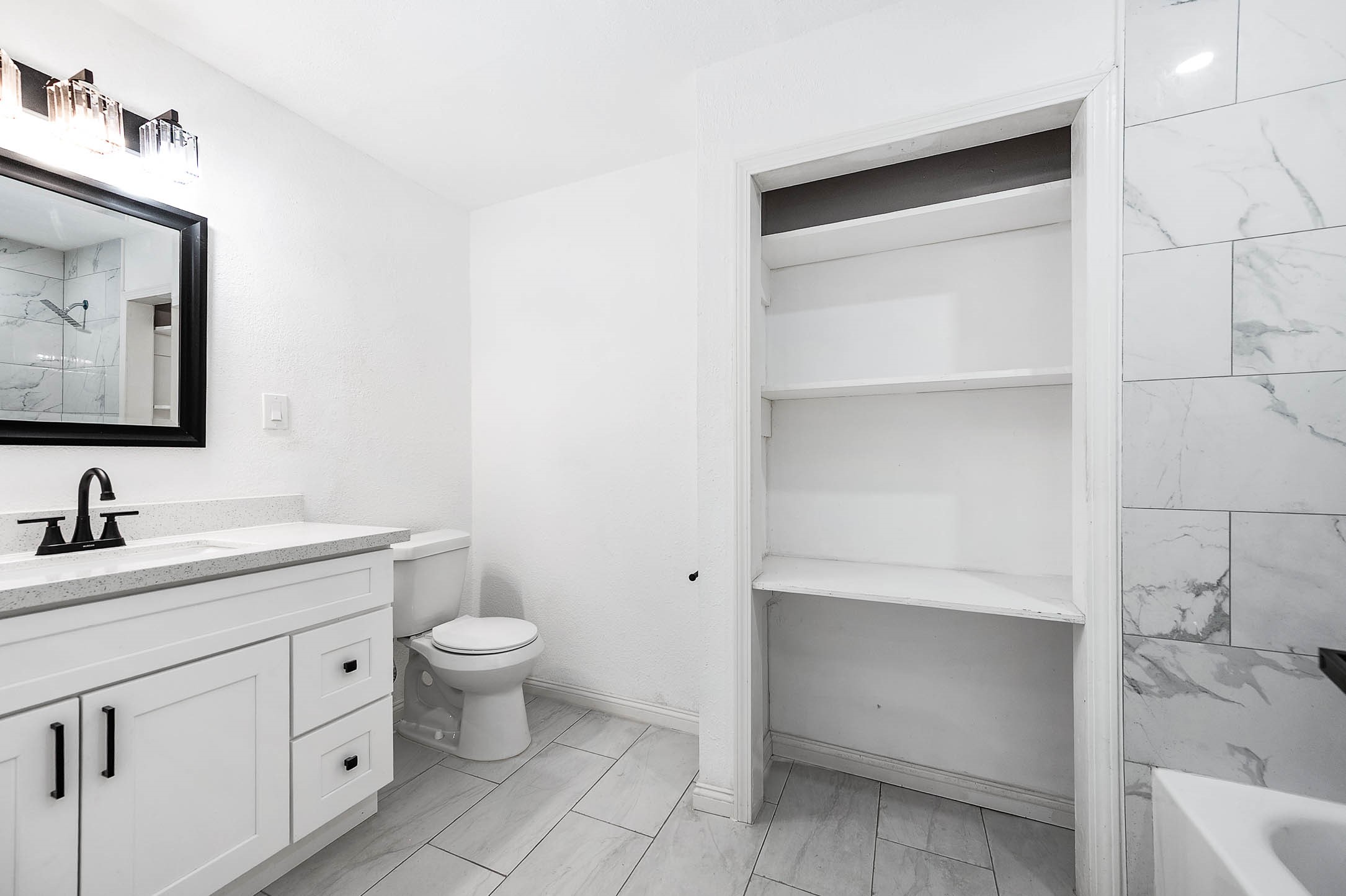 4356 A Phlox Street, Unit R1 Houston, TX 77051 - Photo 9 of 27