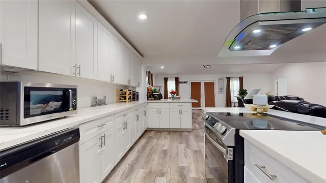 $299,500 | 827 Dondell Street, Channelview, TX 77530