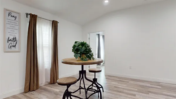 $299,500 | 827 Dondell Street, Channelview, TX 77530