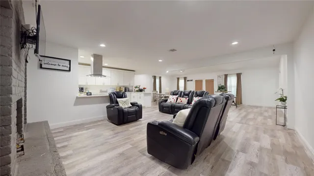 $299,500 | 827 Dondell Street, Channelview, TX 77530