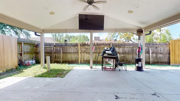 $299,500 | 827 Dondell Street, Channelview, TX 77530