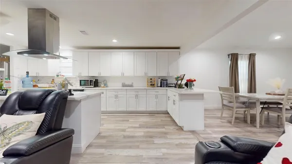 $299,500 | 827 Dondell Street, Channelview, TX 77530