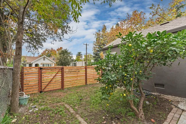 $348,800 | 2400 Forrest Street, Sacramento, CA 95815