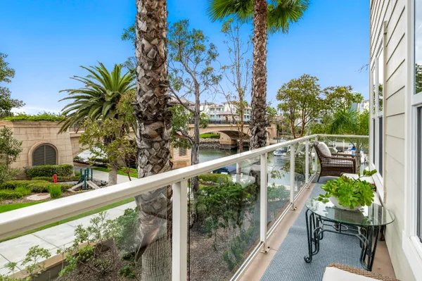 $1,255,000 | 1506 Seabridge Lane, Oxnard, CA 93035