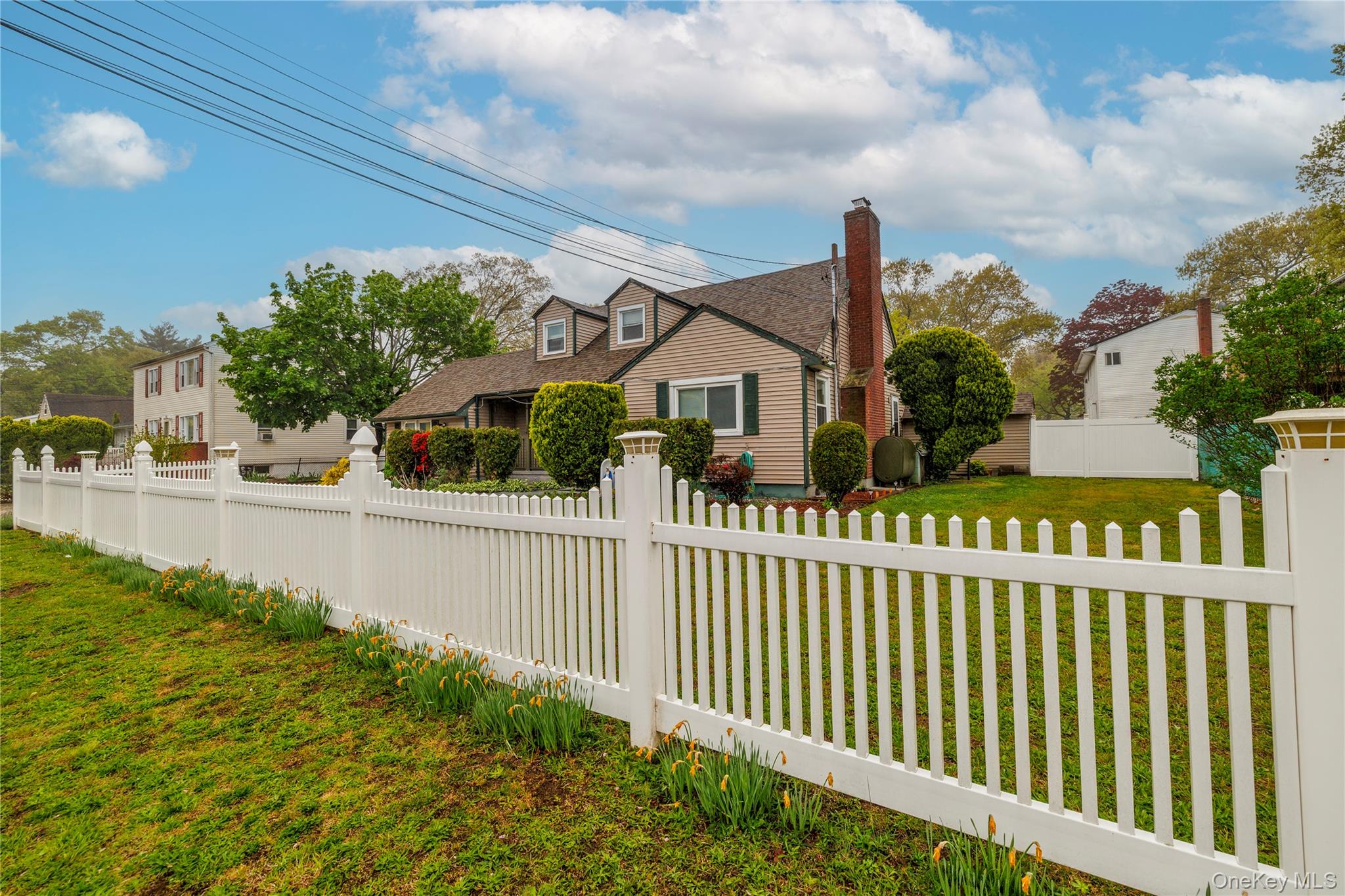 265 Beachview Street Copiague, NY 11726 - Photo 4 of 19 a view of street from balcony