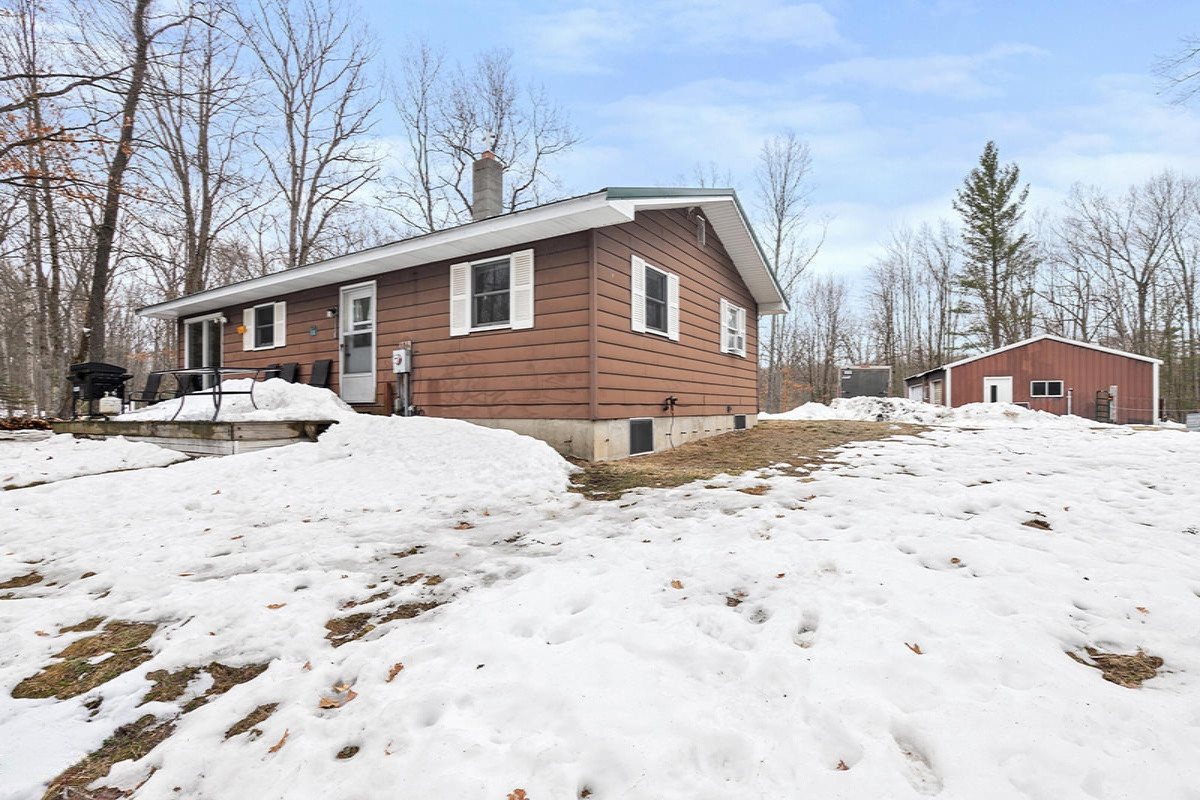 8270 East 8th Street Reed City, MI 49677 - Photo 19 of 20 IMG_1018