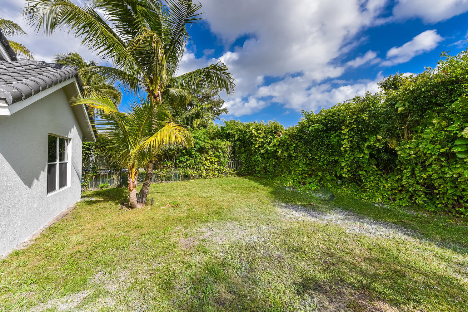 10738 Santa Rosa Drive Boca Raton, FL 33498 - Photo 22 of 39 10738 Santa Rosa Dr Boca Raton-large-008