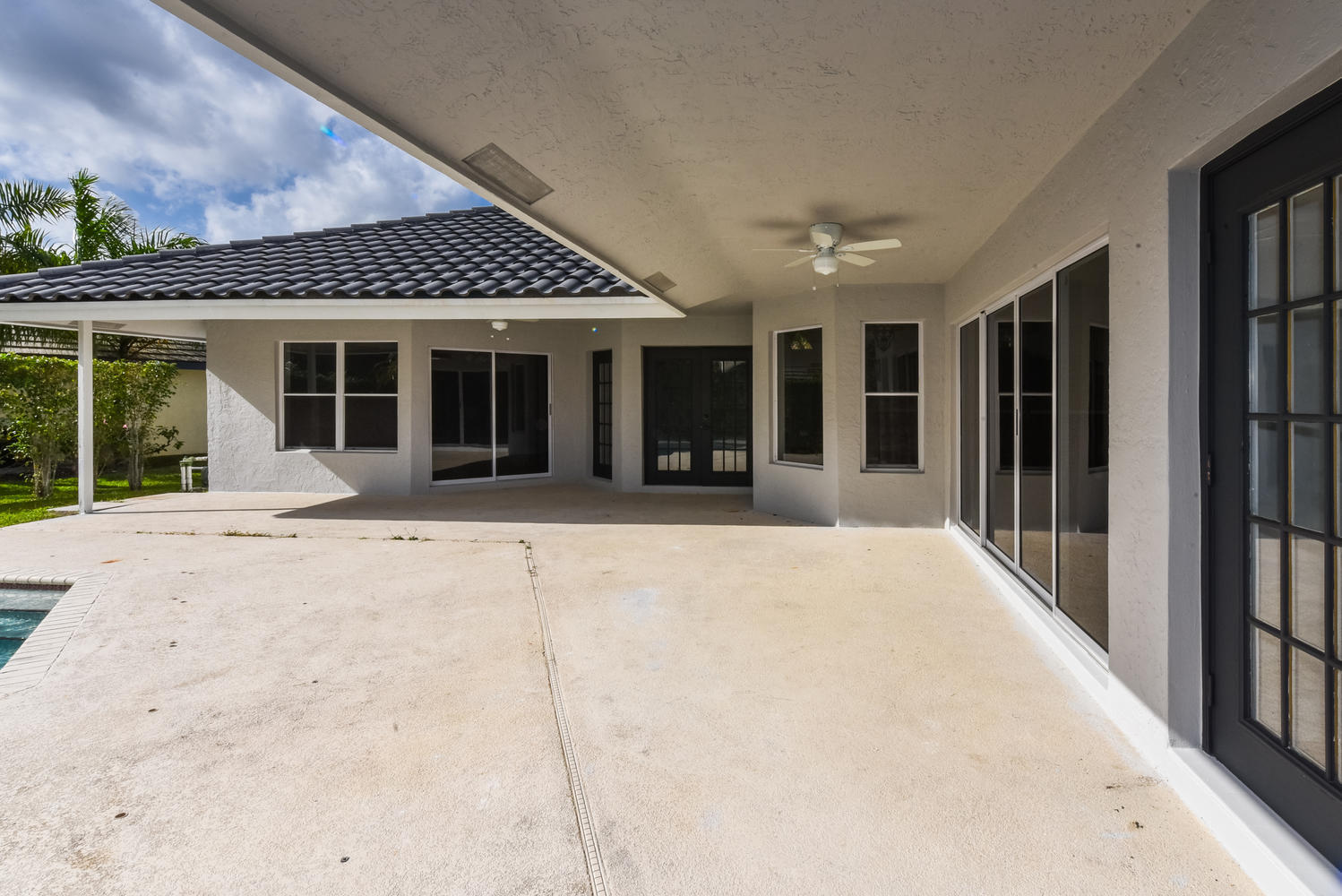 10738 Santa Rosa Drive Boca Raton, FL 33498 - Photo 24 of 39 10738 Santa Rosa Dr Boca Raton-large-009
