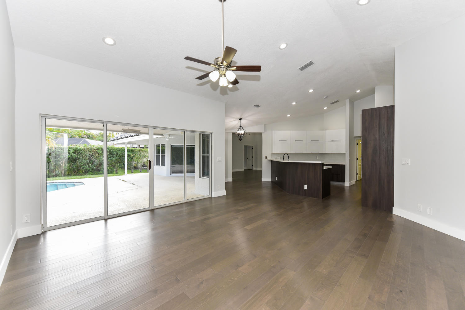 10738 Santa Rosa Drive Boca Raton, FL 33498 - Photo 27 of 39 10738 Santa Rosa Dr Boca Raton-large-024