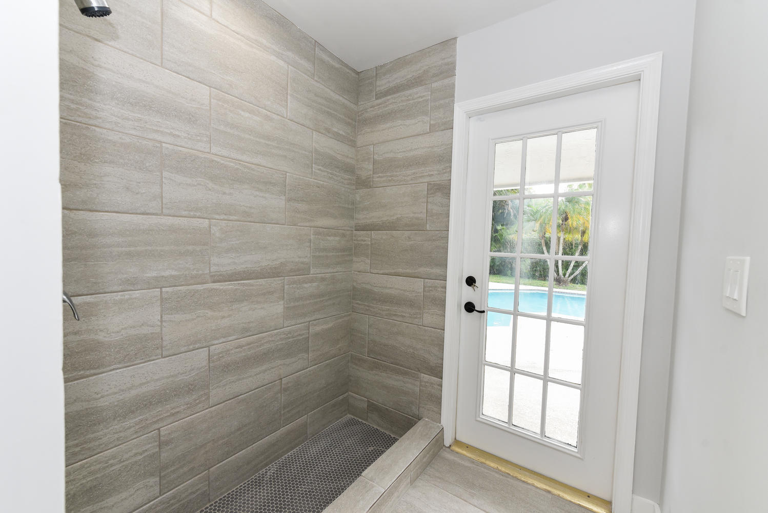 10738 Santa Rosa Drive Boca Raton, FL 33498 - Photo 31 of 39 10738 Santa Rosa Dr Boca Raton-large-028