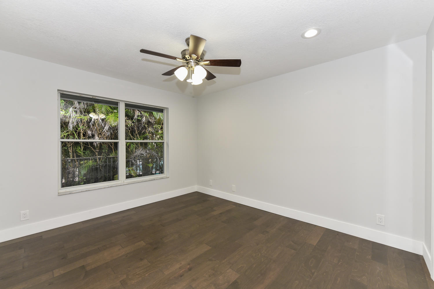 10738 Santa Rosa Drive Boca Raton, FL 33498 - Photo 33 of 39 10738 Santa Rosa Dr Boca Raton-large-031