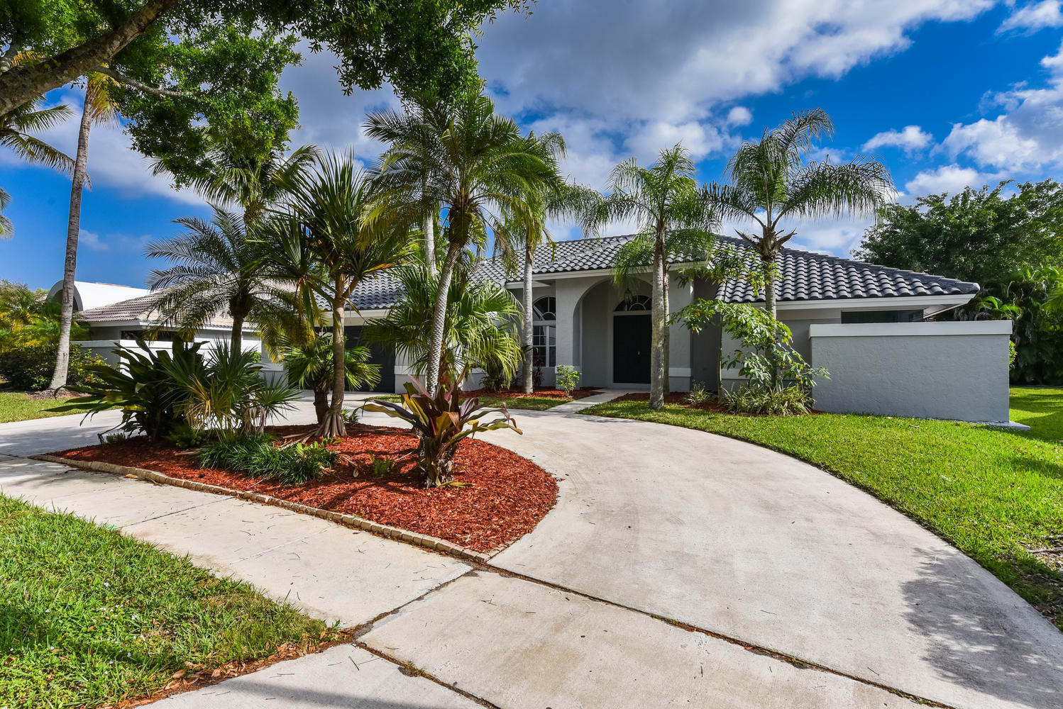 10738 Santa Rosa Drive Boca Raton, FL 33498 - Photo 4 of 39 10738 Santa Rosa Dr Boca Raton-large-001