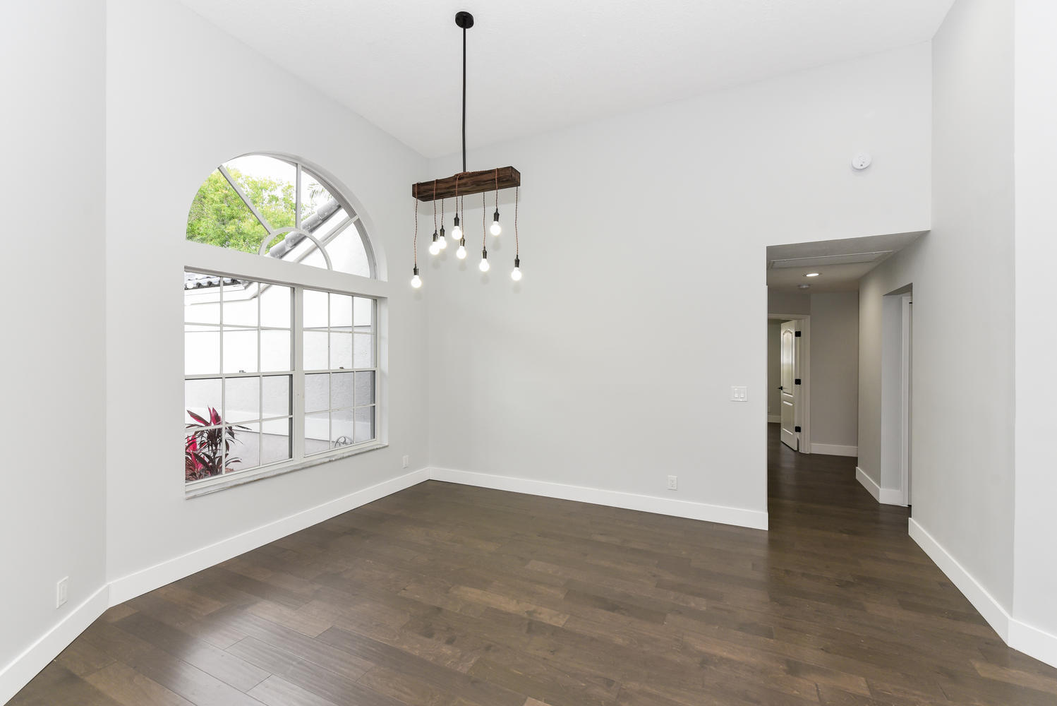 10738 Santa Rosa Drive Boca Raton, FL 33498 - Photo 10 of 39 10738 Santa Rosa Dr Boca Raton-large-013