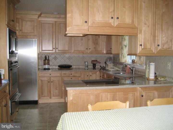 312 Waycross Road Wilmington, DE 19803 - Photo 11 of 24 Kitchen