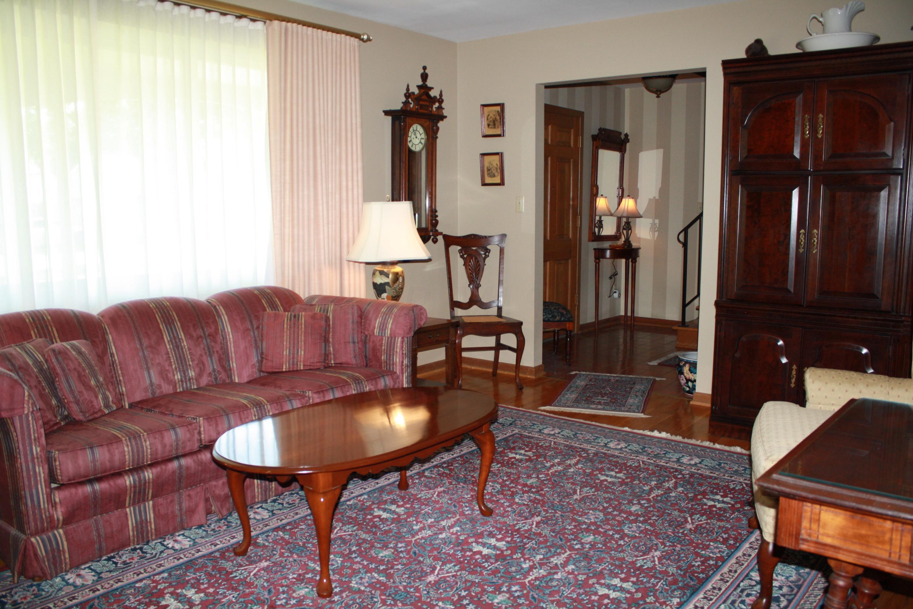 2876 Longfield Road Columbus, OH 43204 - Photo 7 of 33 Gallery Image 7