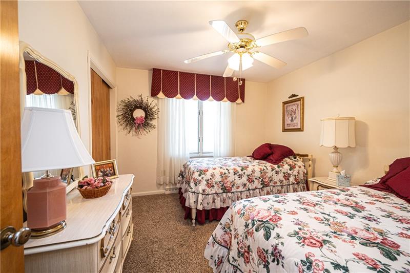 625 Main Street McKees Rocks, PA 15136 - Photo 11 of 25 2ND BEDROOM