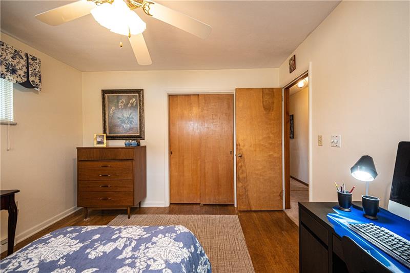 625 Main Street McKees Rocks, PA 15136 - Photo 13 of 25 3RD BEDROOM