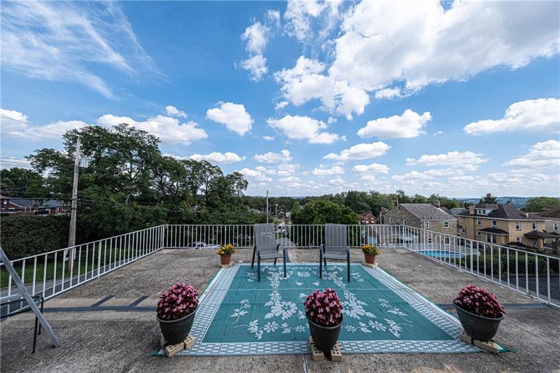 625 Main Street McKees Rocks, PA 15136 - Photo 21 of 25 PATIO PERFECT FOR ALL OUTDOOR ENTERTAINING