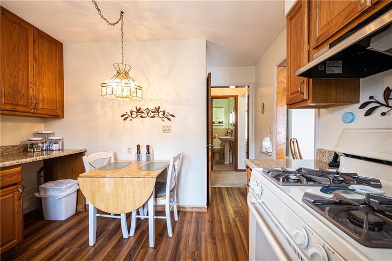 625 Main Street McKees Rocks, PA 15136 - Photo 6 of 25 EAT-IN UPDATED KITCHEN