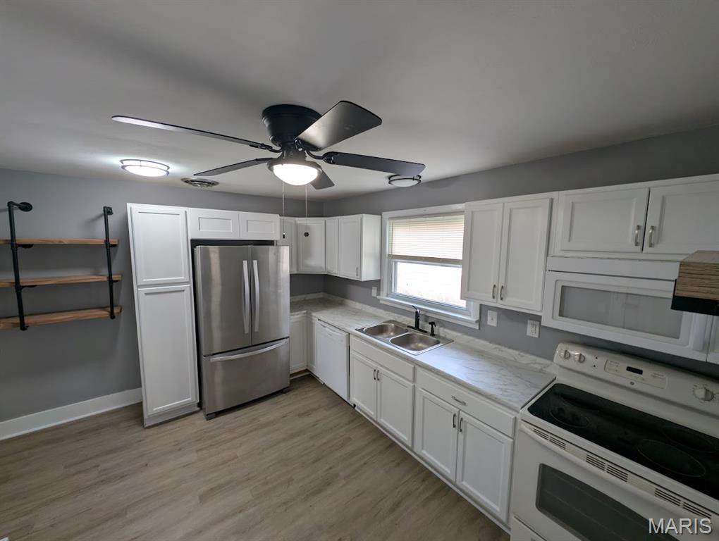 208 West Elm Street Alton, IL 62002 - Photo 9 of 27