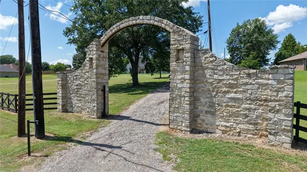 $875,000 | 11039 Farm To Market 607 North, Brownsboro, TX 75756