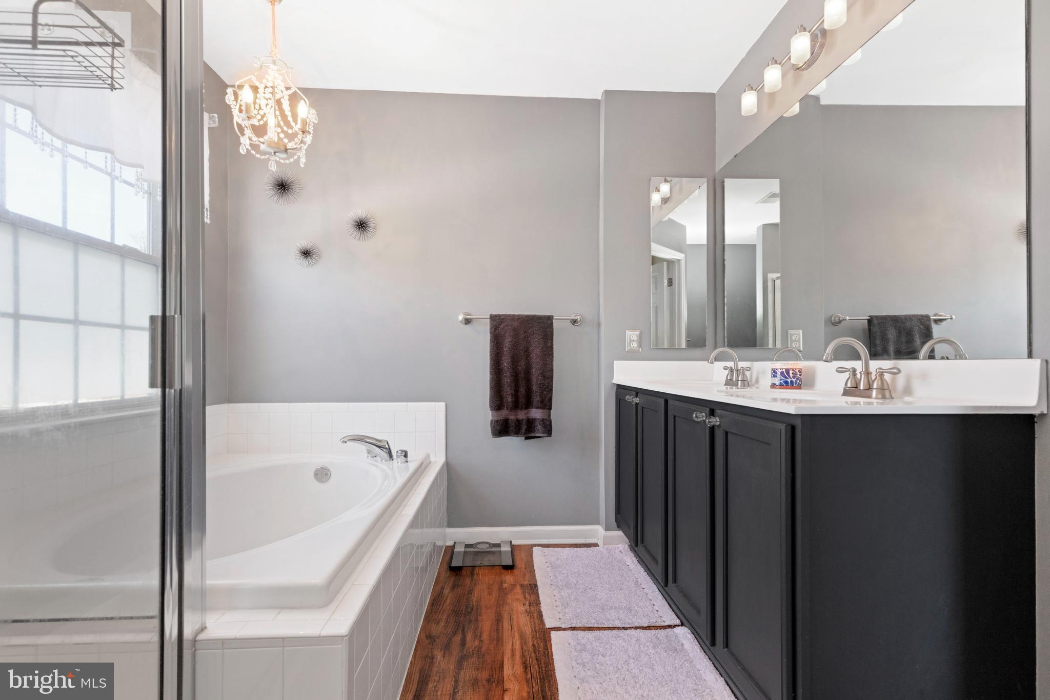 5 Carriage House Road Pottstown, PA 19465 - Photo 23 of 35 Beautiful master bath
