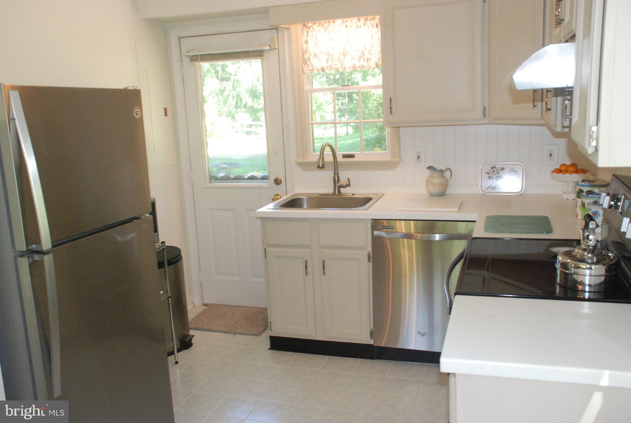 6760 Slacks Road Eldersburg, MD 21784 - Photo 22 of 29 1st Level In-Law Kitchen