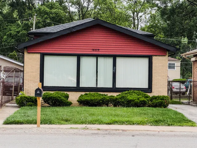 $189,900 | 16019 South Wood Street, Harvey, IL 60426