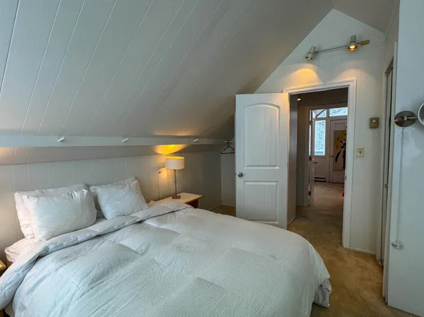 $375,000 | 3 Kimball Hill Road, Unit 1, Winhall, VT 05255