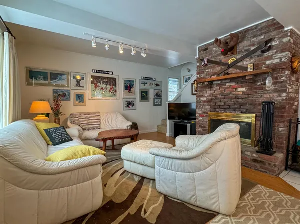 $375,000 | 3 Kimball Hill Road, Unit 1, Winhall, VT 05255