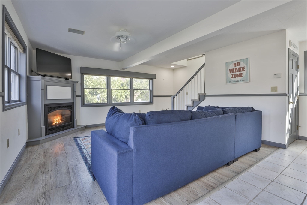 105 Conleys Grove Road Derry, NH 03038 - Photo 18 of 31 Gallery Image 18