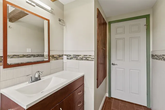 $2,750 | 4301 Stearn's Lane, Austin, TX 78745