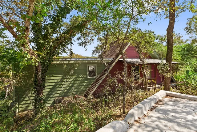 $2,750 | 4301 Stearn's Lane, Austin, TX 78745