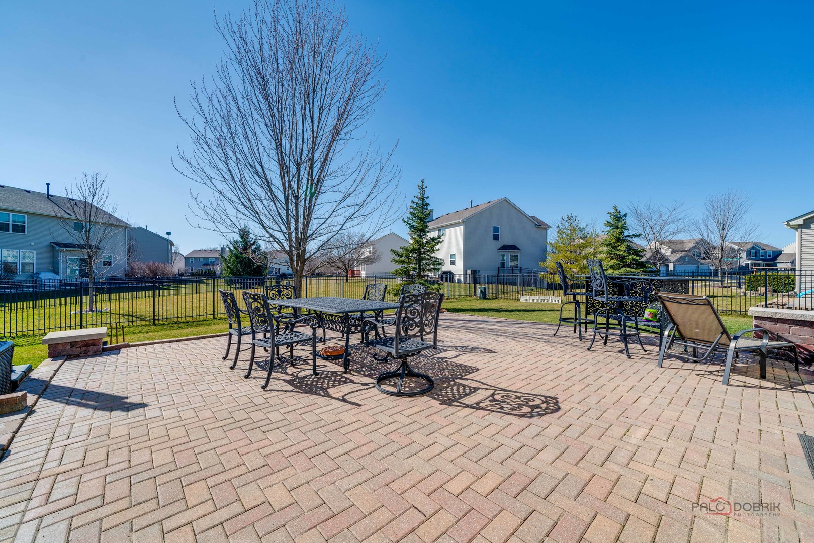 288 Shelbourne Road Volo, IL 60073 - Photo 31 of 33 a view of a chairs and table on the terrace