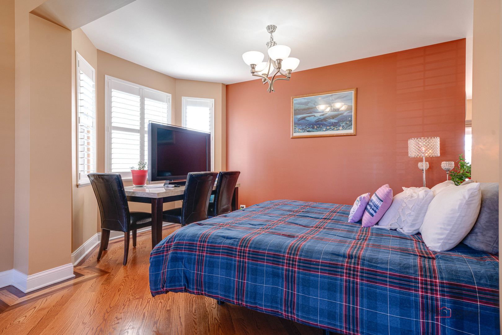 288 Shelbourne Road Volo, IL 60073 - Photo 5 of 33 a bedroom with bed and a window