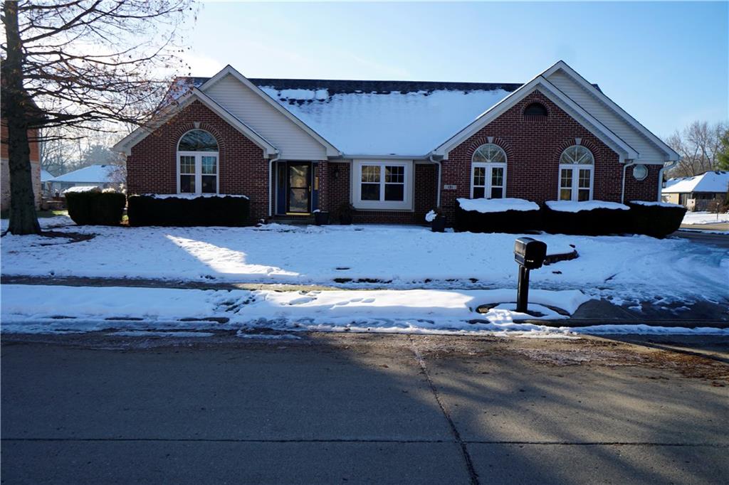 131 Charing Cross Road Indianapolis, IN 46217 - Photo 3 of 29 Gallery Image 3