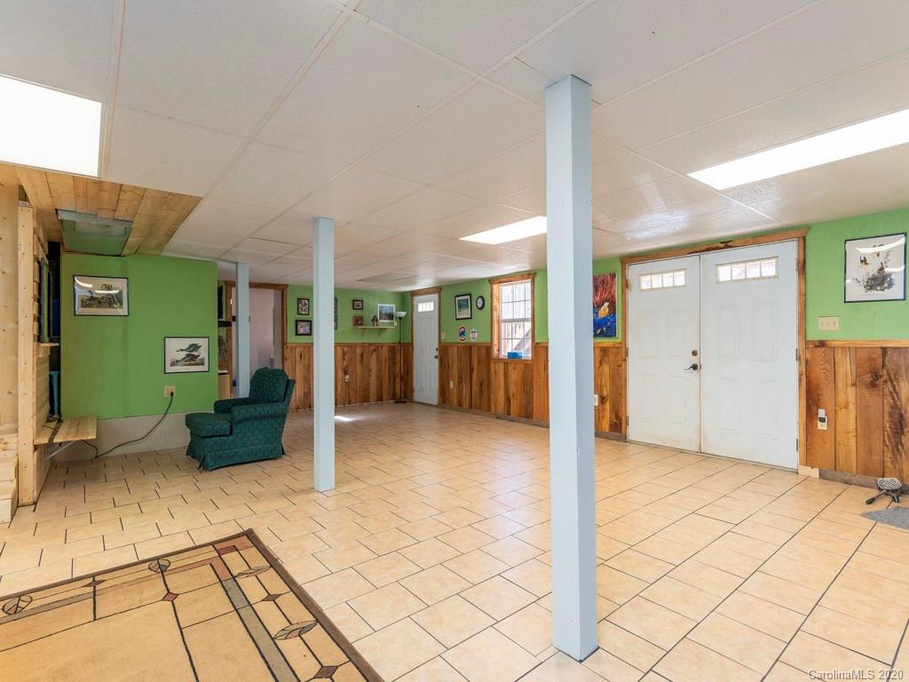 242 Way Up Yonder Road Waynesville, NC 28786 - Photo 20 of 27 Gallery Image 20