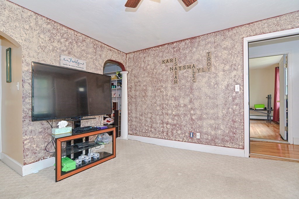 34 South Spencer Road Spencer, MA 01562 - Photo 19 of 34