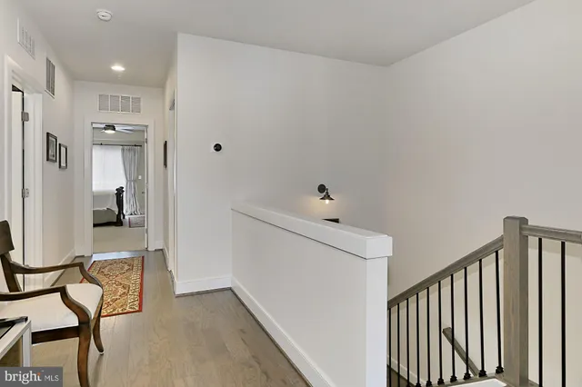 $4,300 | 1915 Main Line Boulevard, Unit 101, Alexandria, VA 22301