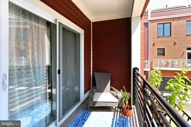 $4,300 | 1915 Main Line Boulevard, Unit 101, Alexandria, VA 22301