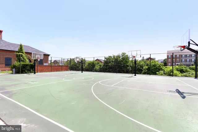 $4,300 | 1915 Main Line Boulevard, Unit 101, Alexandria, VA 22301