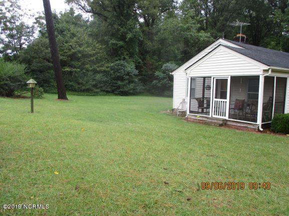 6602 Peele Road Bailey, NC 27807 - Photo 14 of 14 Left side