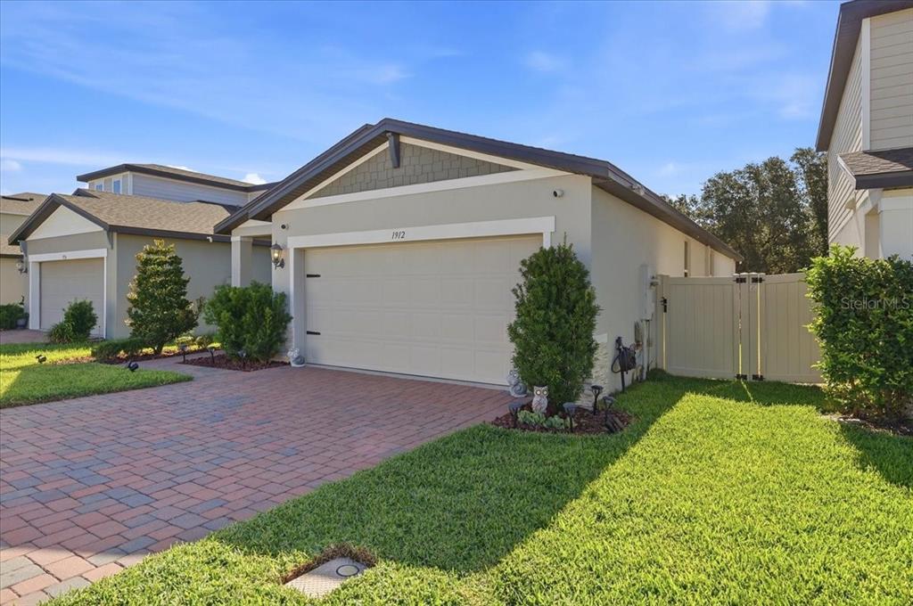 1912 Carnostie Road Winter Haven, FL 33884 - Photo 2 of 51