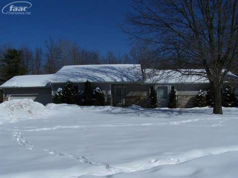 4162 Cullen Road Fenton, MI 48430 - Photo 1 of 24 20394382.JPG