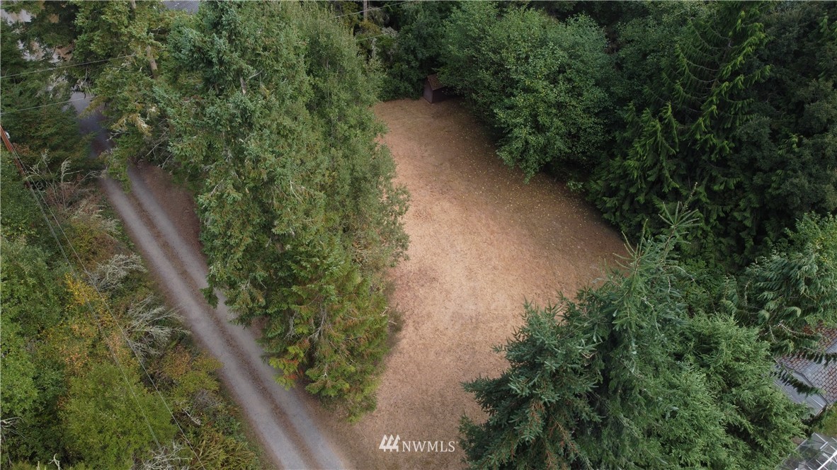 314 Merry Road Nordland, WA 98358 - Photo 3 of 11